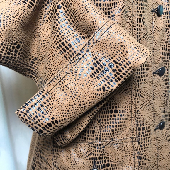 NWT Maggie London Faux Suede Snake Print Jacket 4 - Picture 5 of 7